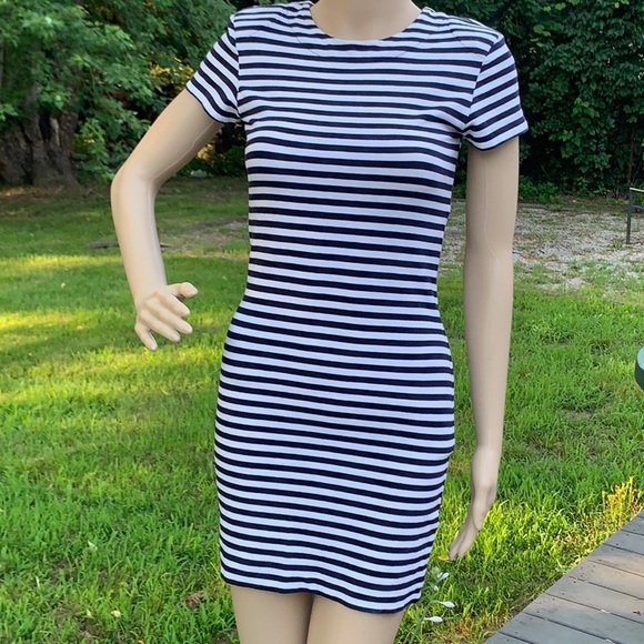 FRENCH CONNECTION| SIERRA STRIPED BODYCON DRESS - Picture 4 of 4